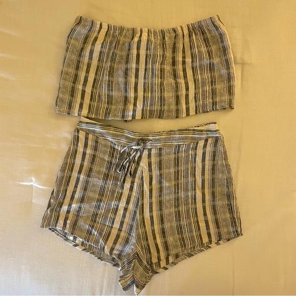 Tobi Strapless Tie Back Top & High Rise Shorts Set, Black/White, Size M, EUC - Picture 2 of 5